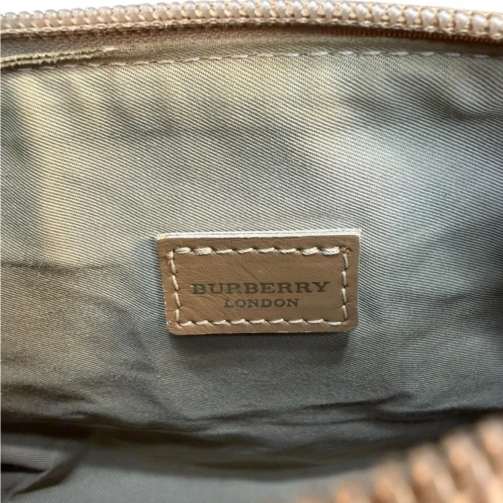 Burberry Candy Check Cosmetic Bag Pouch Clutch (A683) - Picture 7 of 9